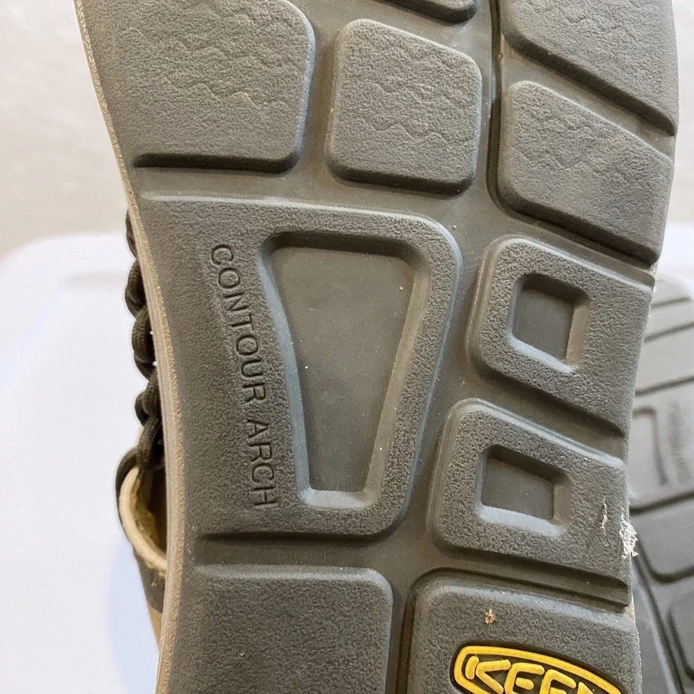 Keen‎ Men's UNEEK Leather Sandals Brown Camo Leather Sports Fisherman Sz 8